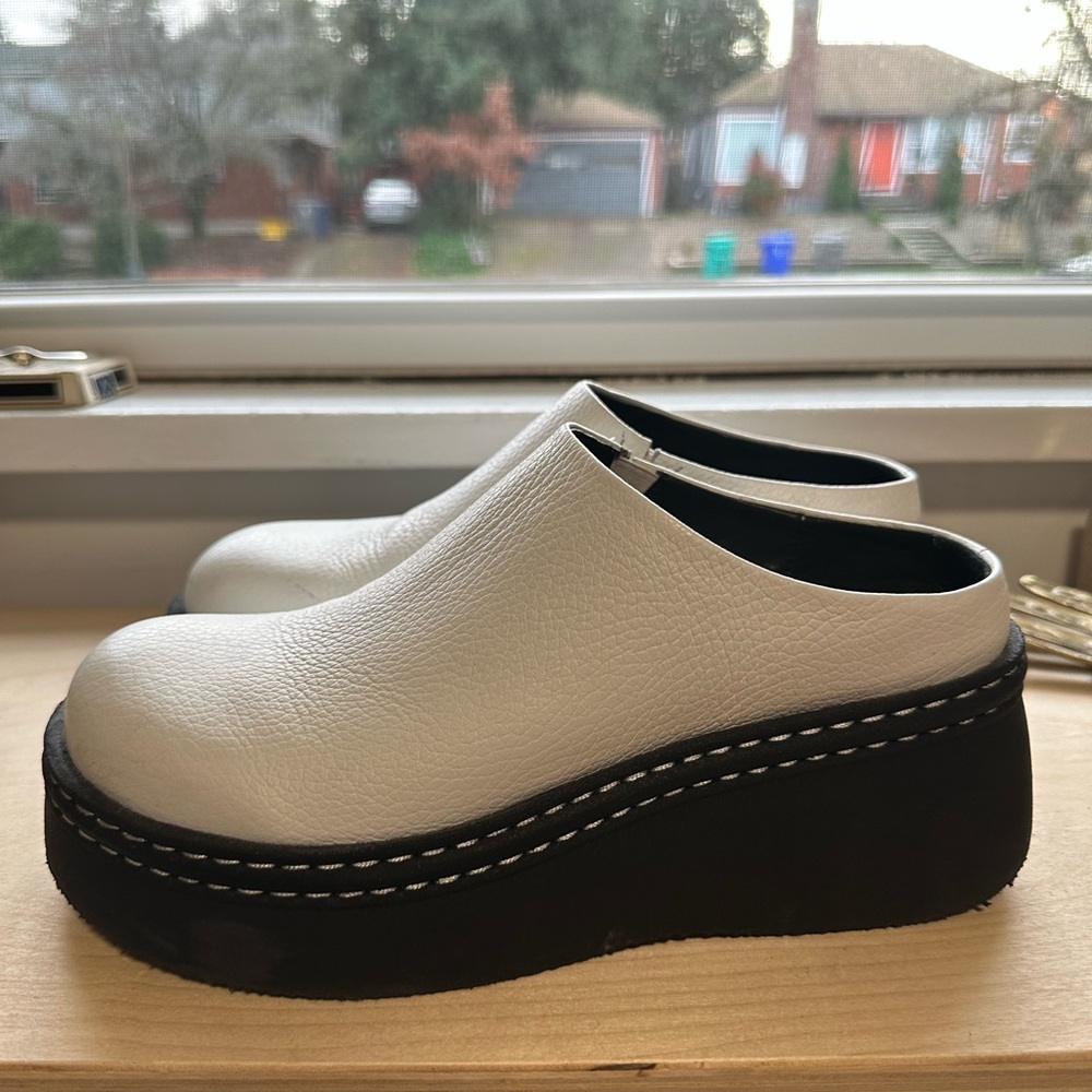 E8 by Miista White Kristi Slip-On Mules